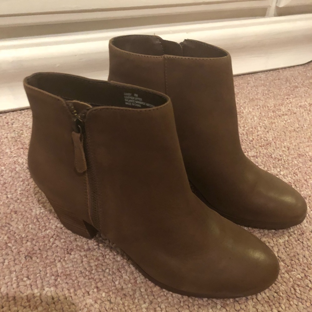 Boots- brand new